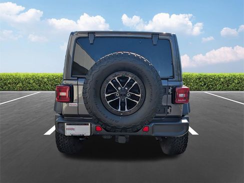 Used 2025 Jeep Wrangler Unlimited Sport AWD/4WD image 6