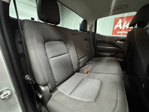 Used 2018 Chevrolet Colorado LT AWD/4WD image 16