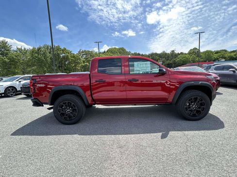 New 2026 Chevrolet Colorado Trail Boss AWD/4WD image 2