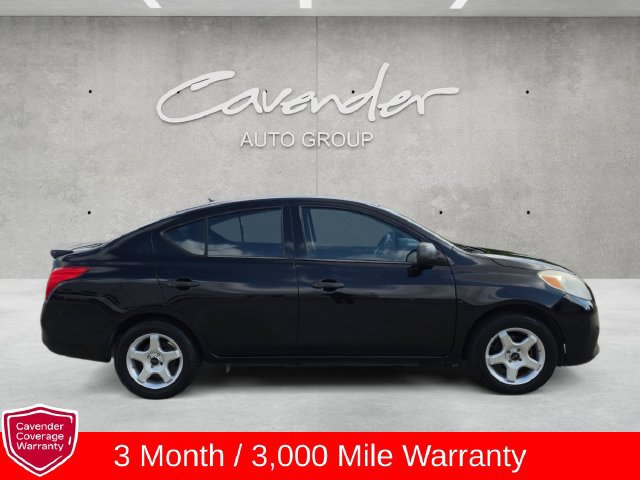 Used 2013 Nissan Versa S Plus FWD image 17