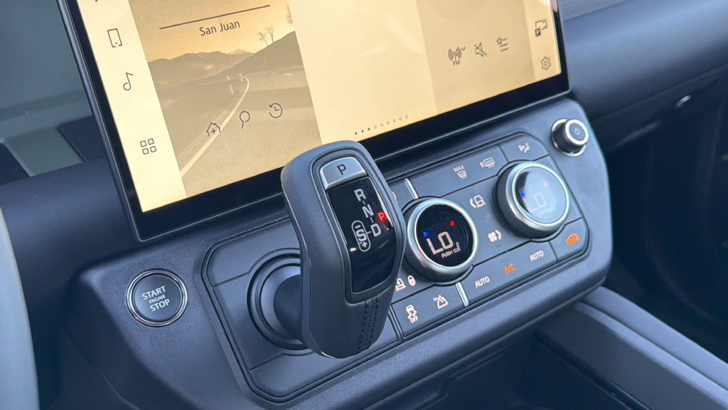 New 2026 Land Rover Defender 110 AWD/4WD image 21
