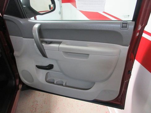 Used 2013 GMC Sierra 1500 W/T image 18