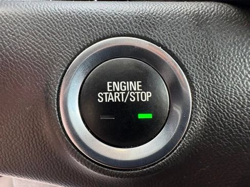 Used 2023 GMC Terrain SLT FWD image 22