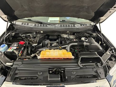Used 2016 Ford F150 XLT w/ Equipment Group 302A Luxury AWD/4WD image 11