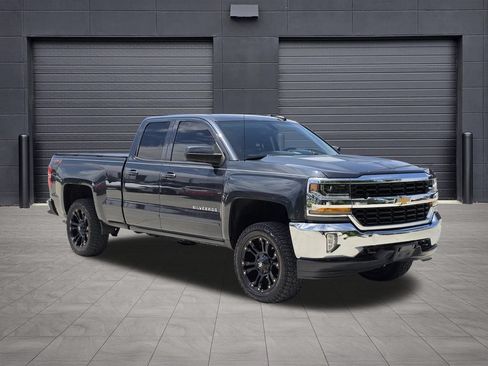 Used 2019 Chevrolet Silverado 1500 LT w/ All Star Edition AWD/4WD image 3