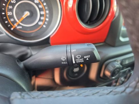 Used 2023 Jeep Gladiator Sport AWD/4WD image 20