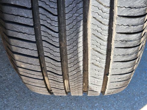 Certified 2022 Kia Telluride EX image 17