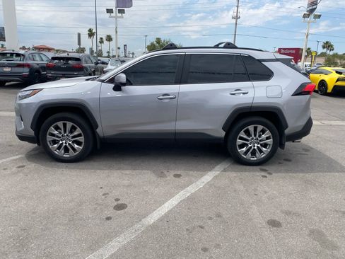 Used 2023 Toyota RAV4 XLE Premium AWD/4WD image 9