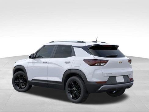New 2026 Chevrolet TrailBlazer LT AWD/4WD image 3