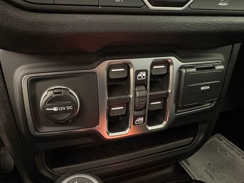 New 2026 Jeep Gladiator Sport AWD/4WD image 34