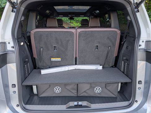 Used 2025 Volkswagen ID. Buzz Pro S Plus RWD image 20