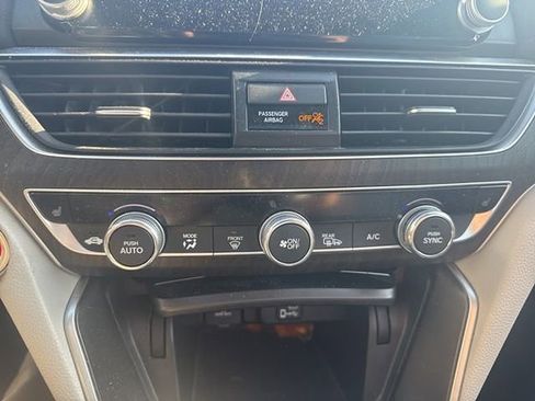 Certified 2018 Honda Accord EX image 13