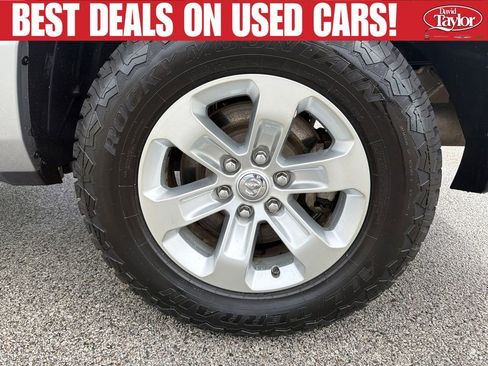 Used 2024 RAM 1500 Laramie AWD/4WD image 31