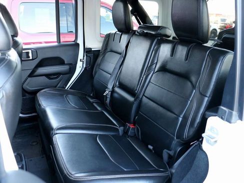 Used 2023 Jeep Wrangler Unlimited Sahara w/ Cold Weather Group image 23