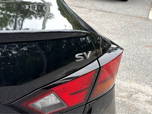 New 2024 Nissan Altima 2.5 SV image 29