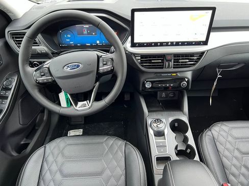 New 2024 Ford Escape SE w/ PHEV Premium Package image 17