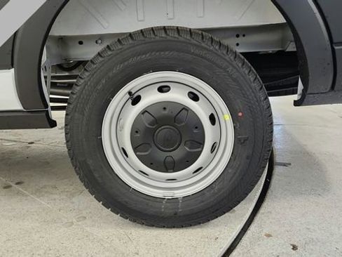 New 2026 Ford Transit 250 148 Medium Roof w/ Load Area Protection Package RWD image 19