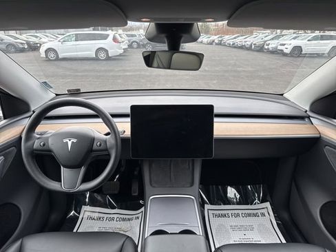 Used 2023 Tesla Model Y Long Range AWD/4WD image 19