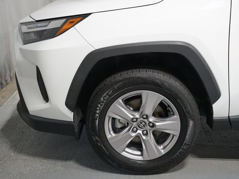 Used 2023 Toyota RAV4 XLE FWD image 5