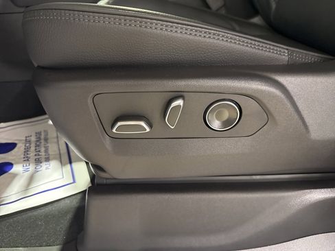 New 2026 GMC Sierra 3500 Denali w/ Denali Reserve Package image 18