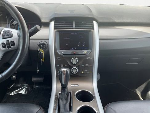 Used 2013 Ford Edge SEL FWD image 13
