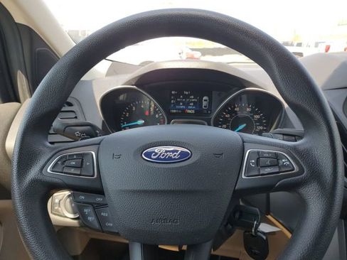 Used 2017 Ford Escape SE w/ Equipment Group 201A image 11