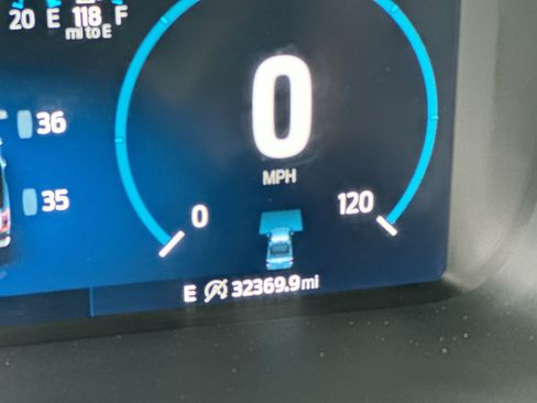 Used 2023 Ford F150 Platinum image 15