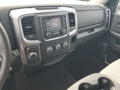 Used 2024 RAM 1500 Classic SLT AWD/4WD image 17