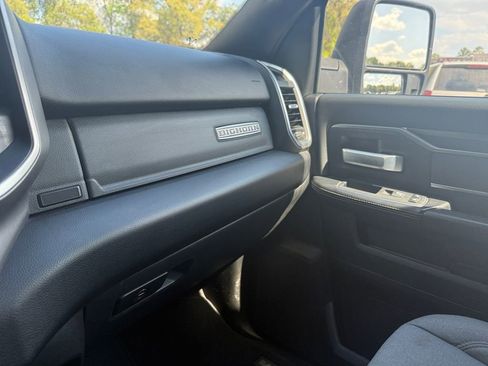 Certified 2024 RAM 2500 Big Horn AWD/4WD image 25