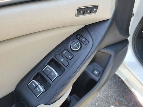 Used 2022 Honda Accord EX-L image 19