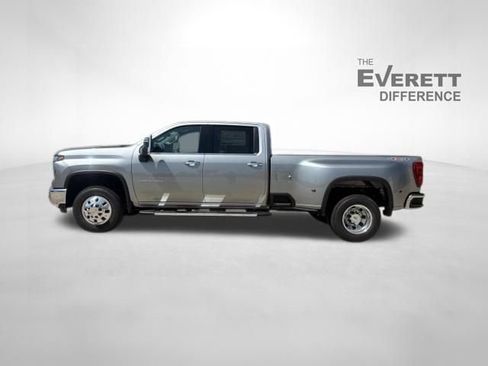 New 2026 Chevrolet Silverado 3500 LTZ w/ LTZ Convenience Package AWD/4WD image 4