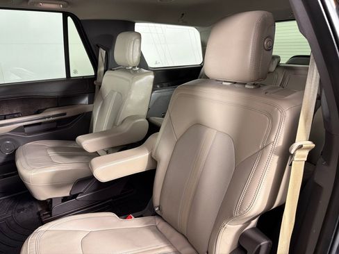 Used 2020 Ford Expedition Limited AWD/4WD image 17