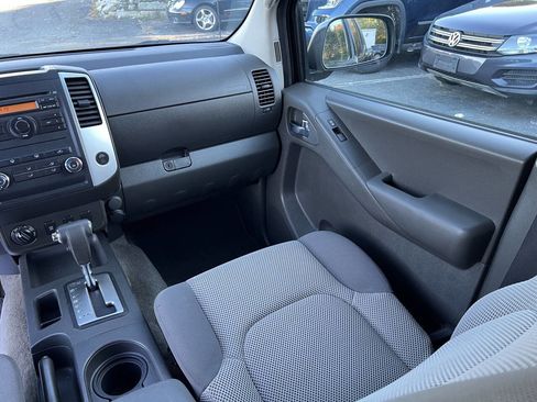 Used 2011 Suzuki Equator Sport image 5