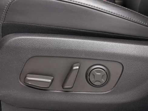 Certified 2025 Kia Carnival image 28