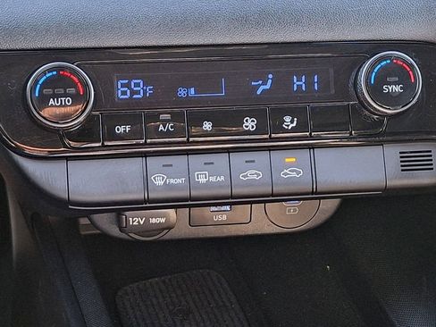 New 2025 Hyundai Elantra Sport image 19