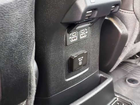 Used 2022 Jeep Wrangler Unlimited Rubicon 4xe w/ Steel Bumper Group image 25