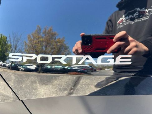 Used 2023 Kia Sportage X-Line w/ X-Line Premium Package AWD/4WD image 16