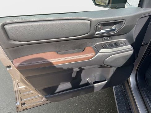 Used 2025 Toyota Land Cruiser w/ Premium Package image 17