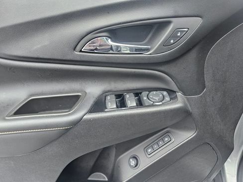 Used 2024 Chevrolet Equinox Premier FWD image 26