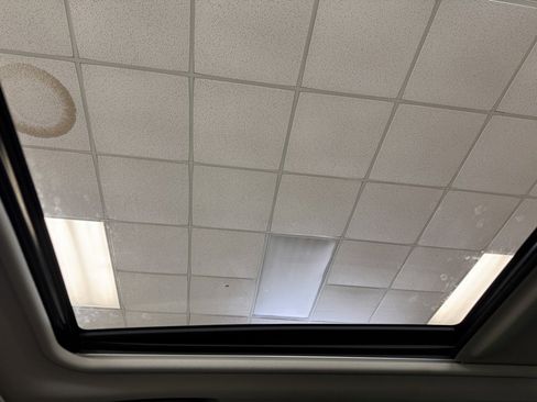 Used 2023 Subaru Forester Sport image 41