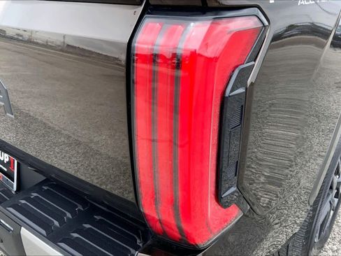 Used 2023 Toyota Tundra Limited RWD image 30