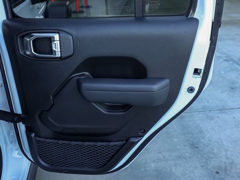 New 2026 Jeep Gladiator Rubicon image 18