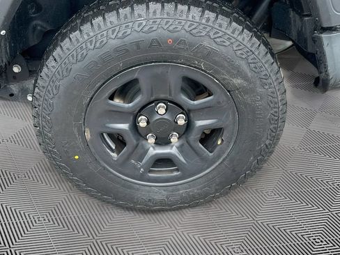 Used 2022 Jeep Wrangler Sport AWD/4WD image 33