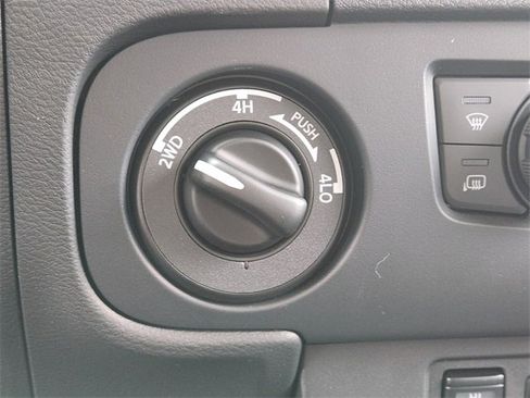 New 2026 Nissan Frontier SV w/ SV Convenience Package image 16