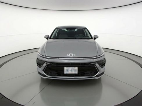 Used 2025 Hyundai Sonata SEL image 2