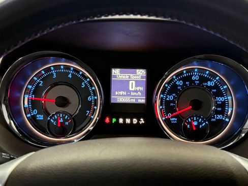 Used 2013 Chrysler Town & Country Touring-L w/ Driver Convenience Group FWD image 35