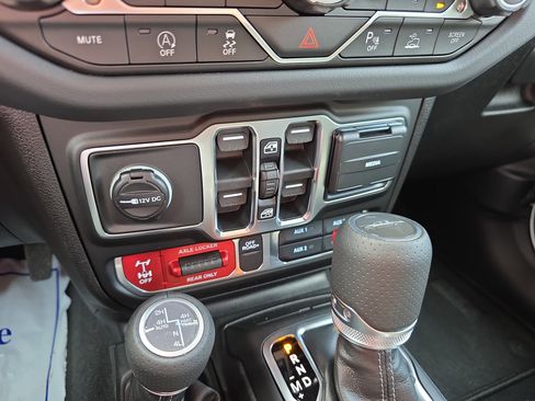 New 2026 Jeep Gladiator Mojave image 26