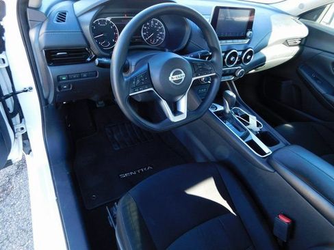 Used 2023 Nissan Sentra SV image 13