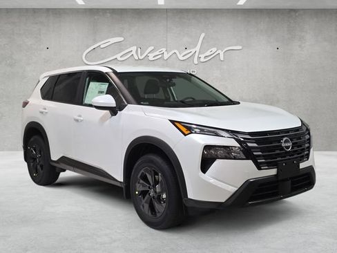New 2026 Nissan Rogue SV AWD/4WD image 2