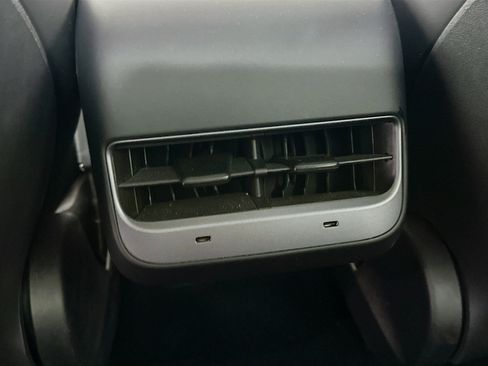 Used 2023 Tesla Model 3 Standard Range image 25